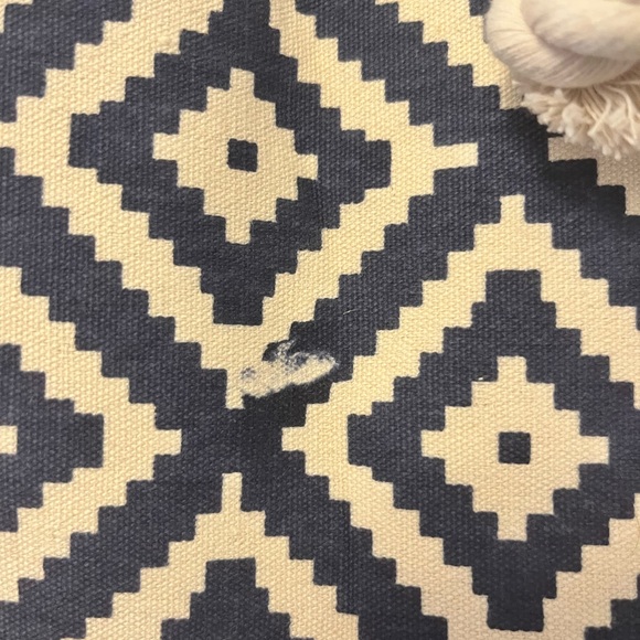 Summer and Rose Beach Tote Navy & White Chevron - Picture 5 of 6